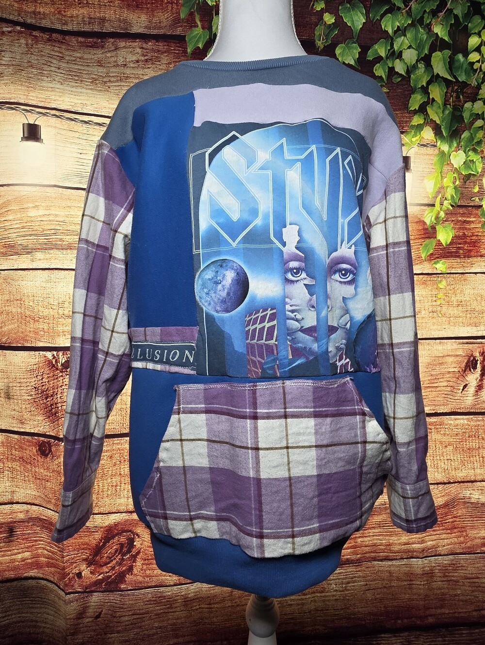 Women's Patchwork Graphic Pullover Hoodie in Blue & Purple